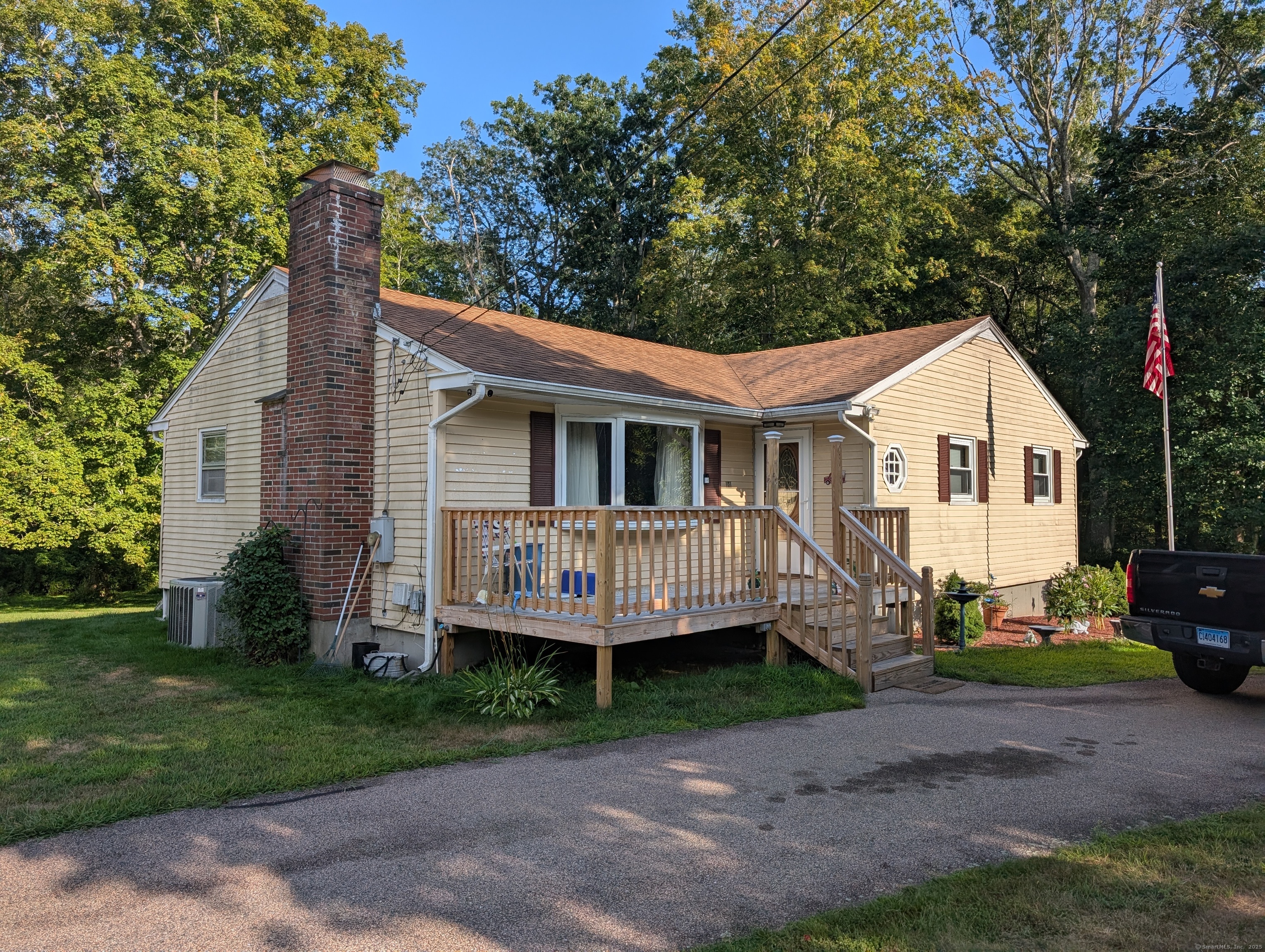 181 Oil Mill Road Waterford, CT 06385 - Photo 1 of 1 Gallery Image 1