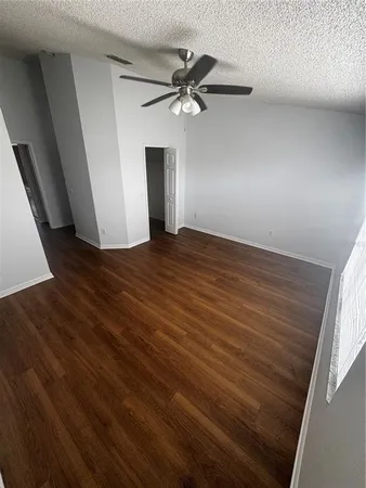 $1,750 | 10443 Heron Lake Drive, Riverview, FL 33578