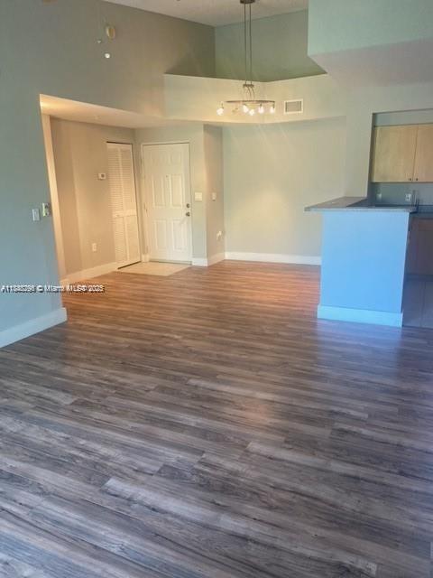 7930 North Nob Hill Road, Unit 304 Tamarac, FL 33321 - Photo 7 of 30 Gallery Image 7