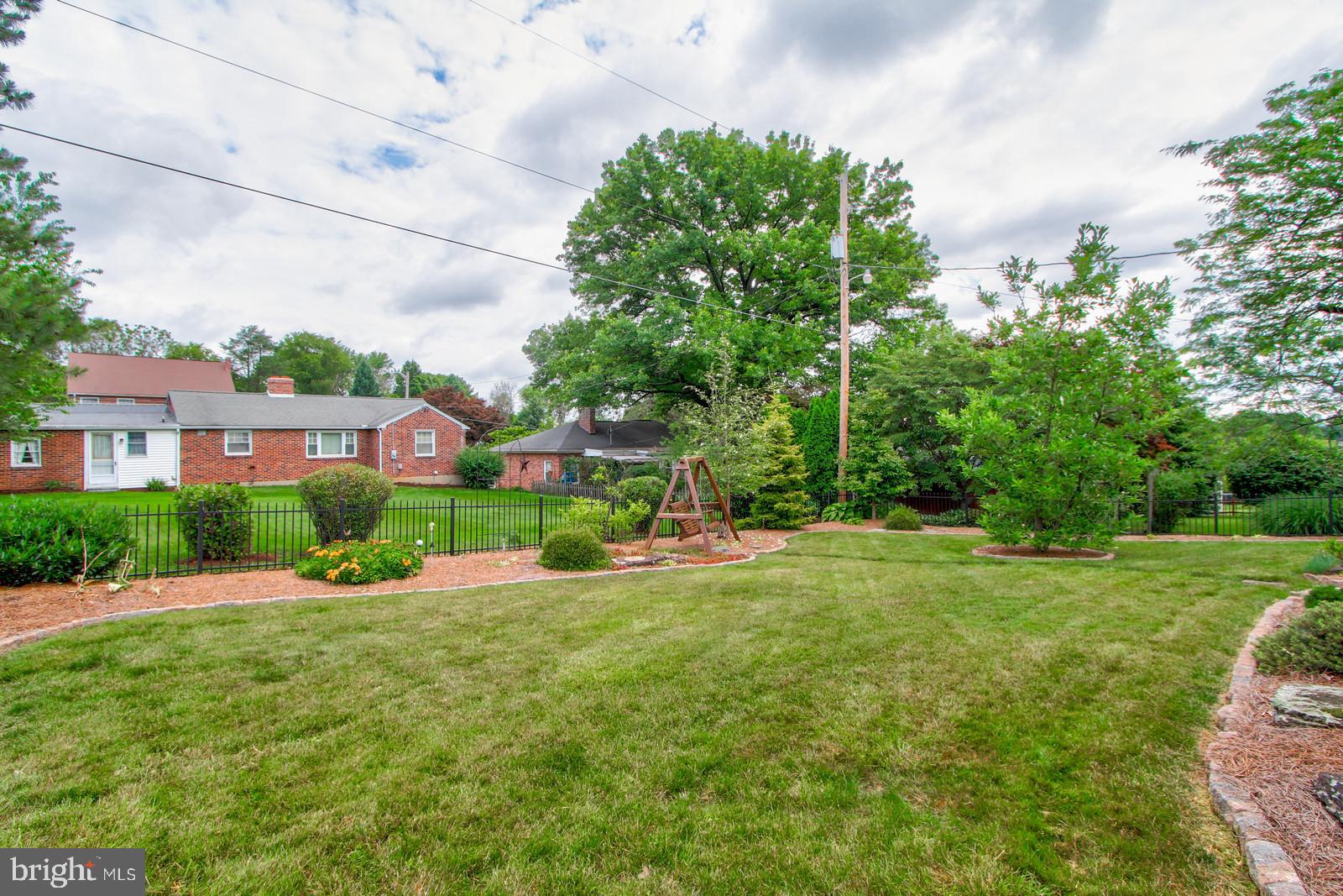 1145 Glendale Road York, PA 17403 - Photo 26 of 30 Gallery Image 26