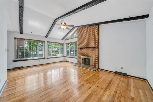 $325,000 | 2009 Montclair Drive, Roanoke, VA 24019
