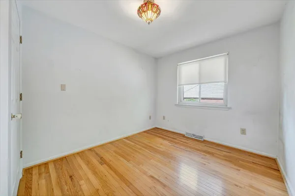 $325,000 | 2009 Montclair Drive, Roanoke, VA 24019
