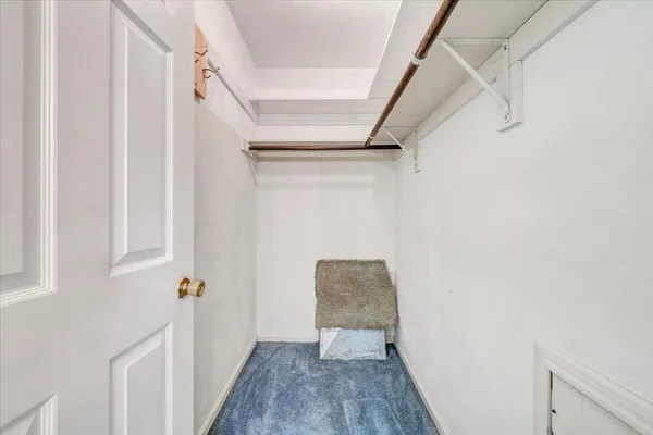 $325,000 | 2009 Montclair Drive, Roanoke, VA 24019