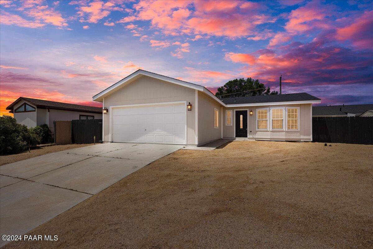 4886 North Meixner Road Prescott Valley, AZ 86314 - Photo 1 of 28 01-Front