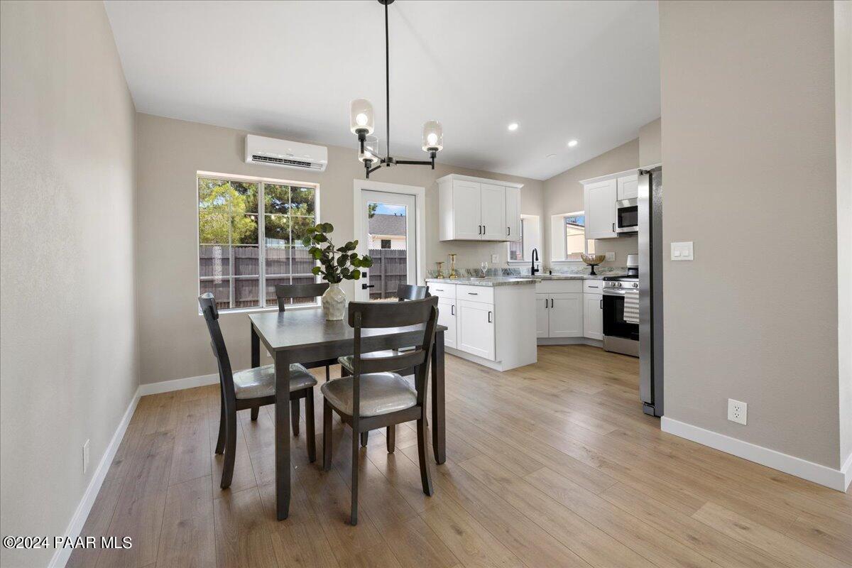 4886 North Meixner Road Prescott Valley, AZ 86314 - Photo 15 of 28 17-Dining Room