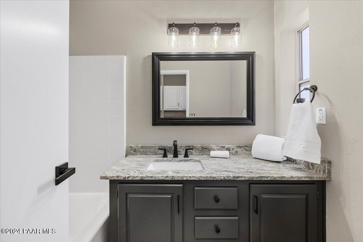 4886 North Meixner Road Prescott Valley, AZ 86314 - Photo 20 of 28 22-Bathroom