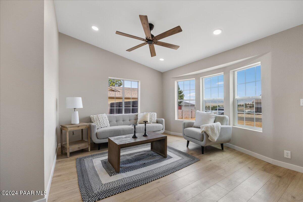 4886 North Meixner Road Prescott Valley, AZ 86314 - Photo 5 of 28 06-Living Room