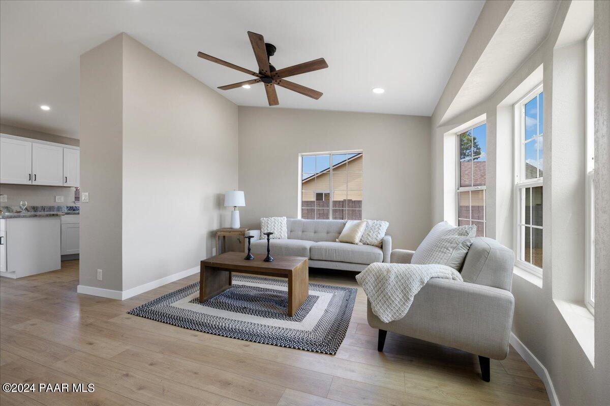 4886 North Meixner Road Prescott Valley, AZ 86314 - Photo 7 of 28 09-Living Room