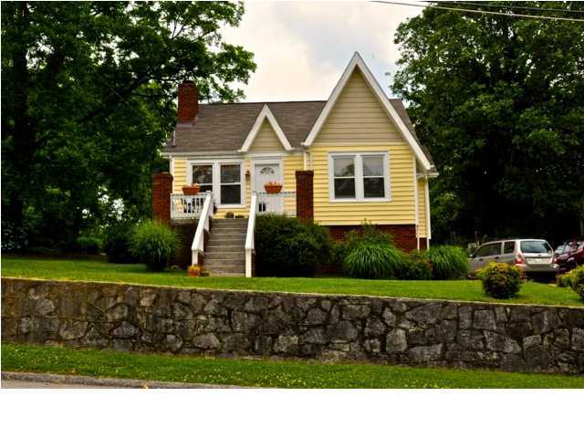 210 Booth Road Chattanooga, TN 37411 - Photo 1 of 32 Primary Photo
