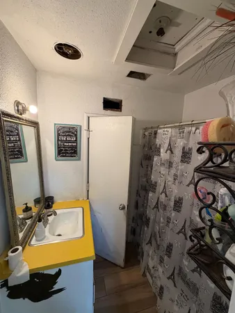 $369,999 | 2108 West Dennett Avenue, Fresno, CA 93728