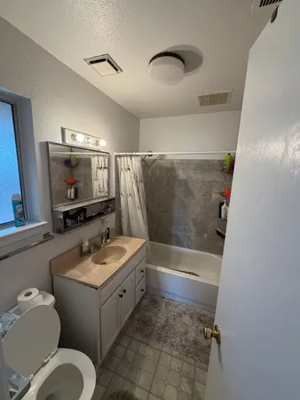 $369,999 | 2108 West Dennett Avenue, Fresno, CA 93728