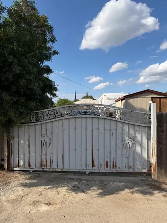 $369,999 | 2108 West Dennett Avenue, Fresno, CA 93728