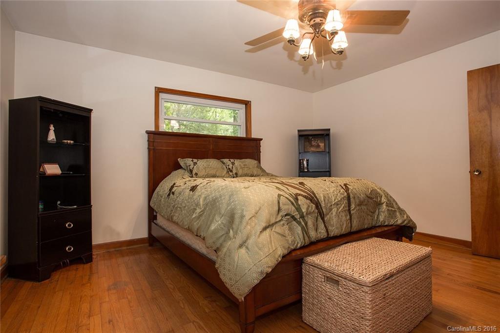 422 Emmas Grove Road Fletcher, NC 28732 - Photo 10 of 24 Gallery Image 10
