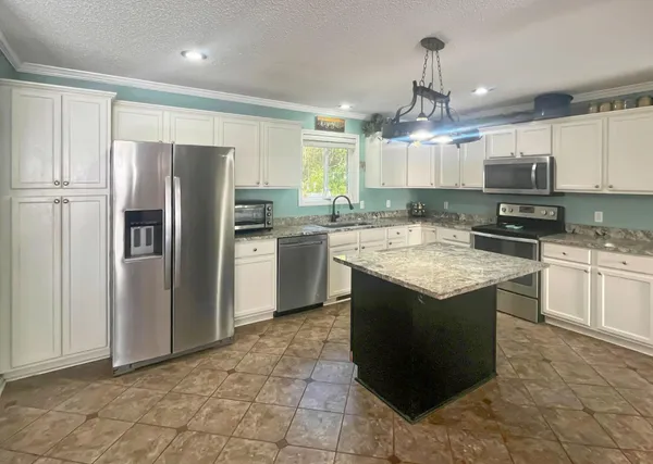 $361,643 | 1060 Yaremich Road, Moncks Corner, SC 29461