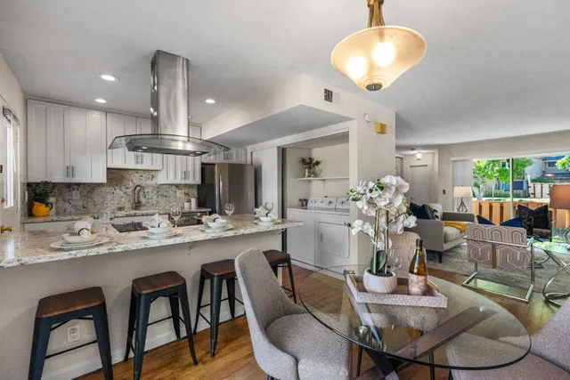 $998,888 | 125 Connemara Way, Unit 3, Sunnyvale, CA 94087