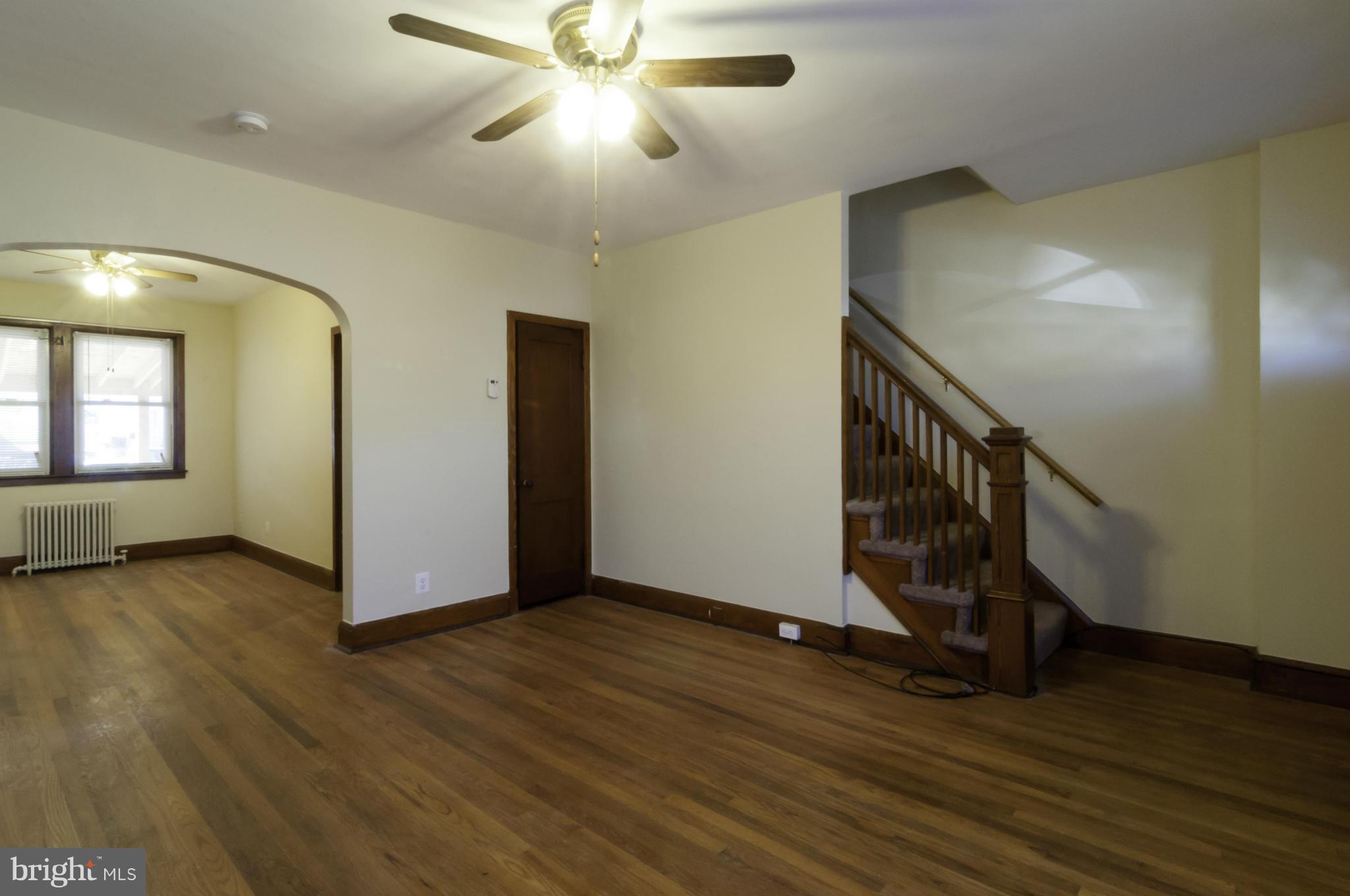 181 West Meadow Road Baltimore, MD 21225 - Photo 2 of 19 Living Room 1