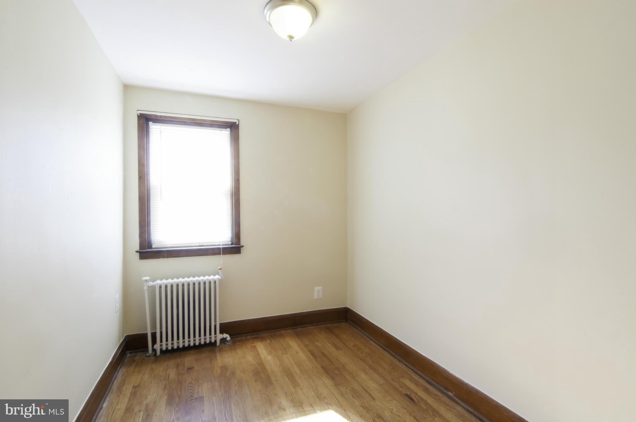 181 West Meadow Road Baltimore, MD 21225 - Photo 11 of 19 Bedroom 3