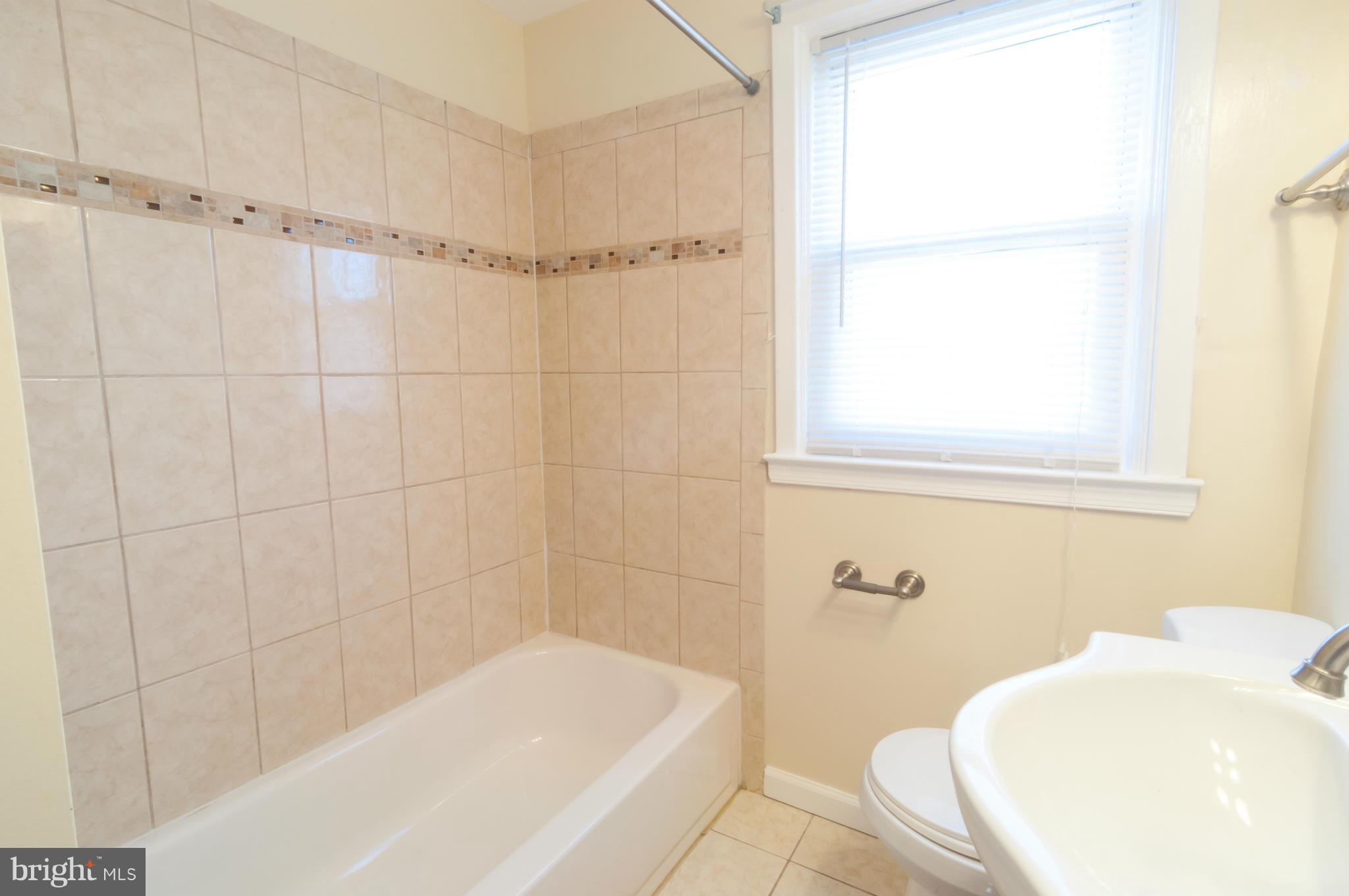 181 West Meadow Road Baltimore, MD 21225 - Photo 13 of 19 Renovated Bath