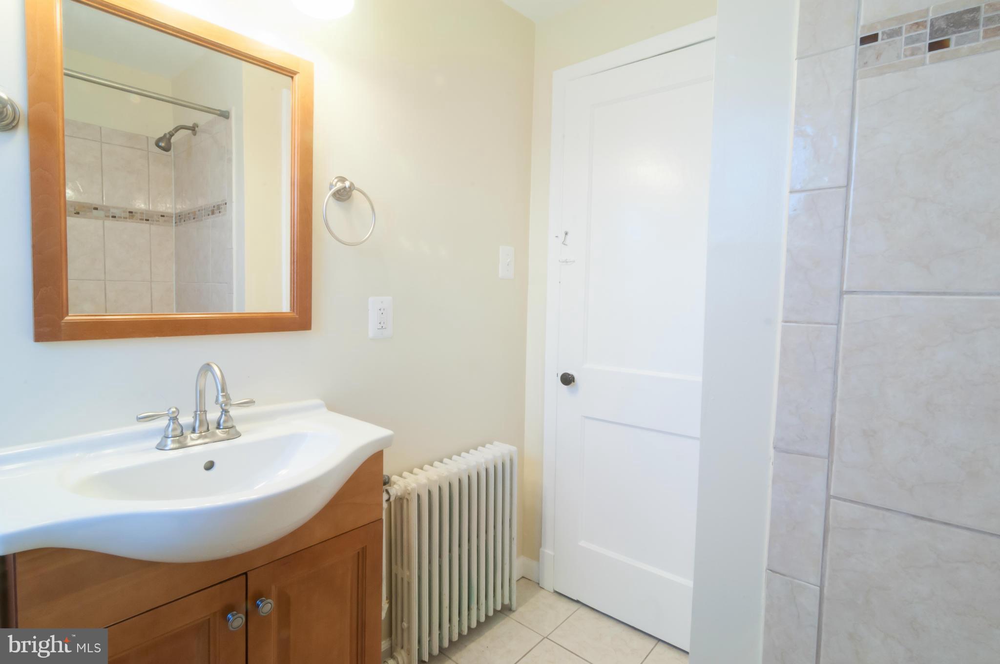 181 West Meadow Road Baltimore, MD 21225 - Photo 14 of 19 Renovated Bath2