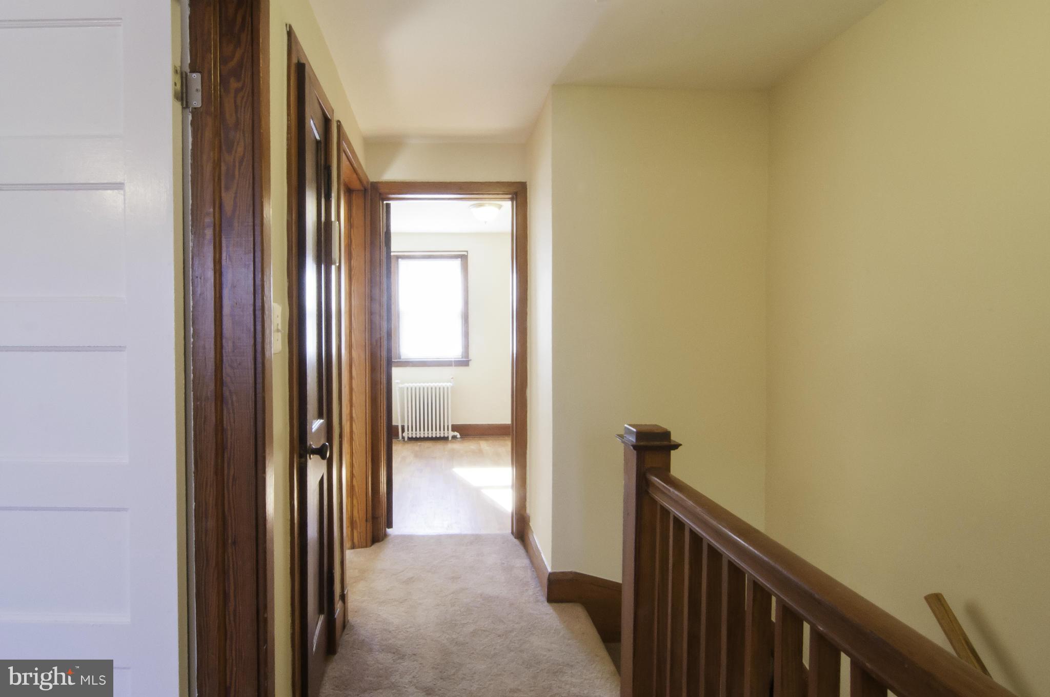 181 West Meadow Road Baltimore, MD 21225 - Photo 7 of 19 Upper Hallway