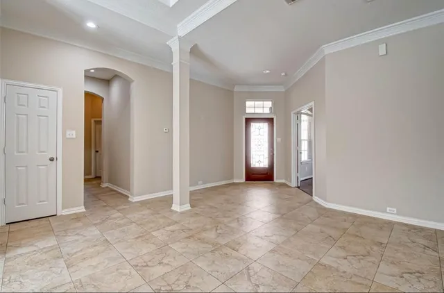 $2,700 | 75 Tapestry Forest Place, The Woodlands, TX 77381