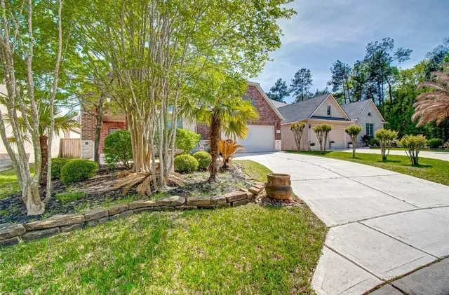 $2,700 | 75 Tapestry Forest Place, The Woodlands, TX 77381