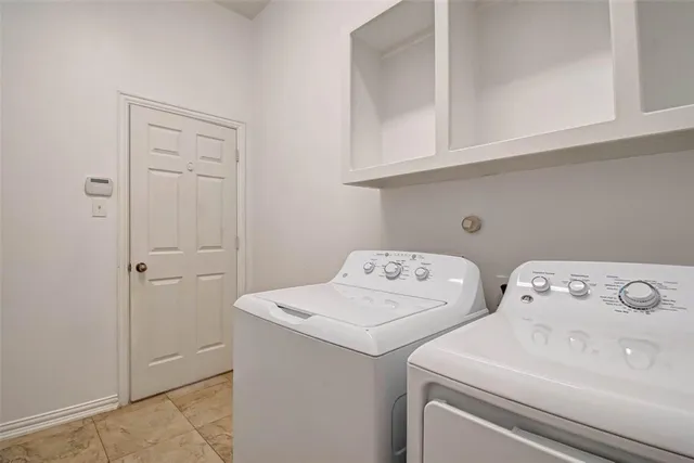 $2,700 | 75 Tapestry Forest Place, The Woodlands, TX 77381