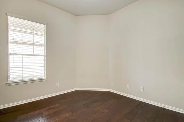 $2,700 | 75 Tapestry Forest Place, The Woodlands, TX 77381