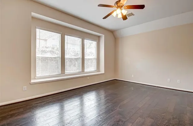 $2,700 | 75 Tapestry Forest Place, The Woodlands, TX 77381