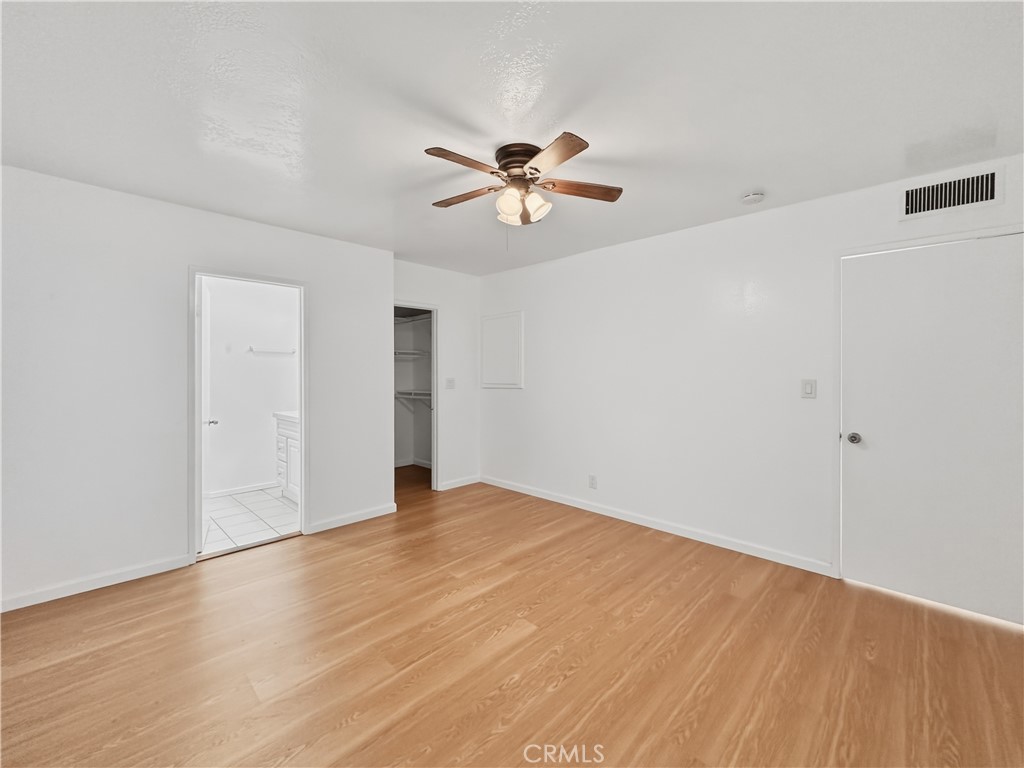 7033 Stewart And Gray Road Downey, CA 90241 - Photo 11 of 38