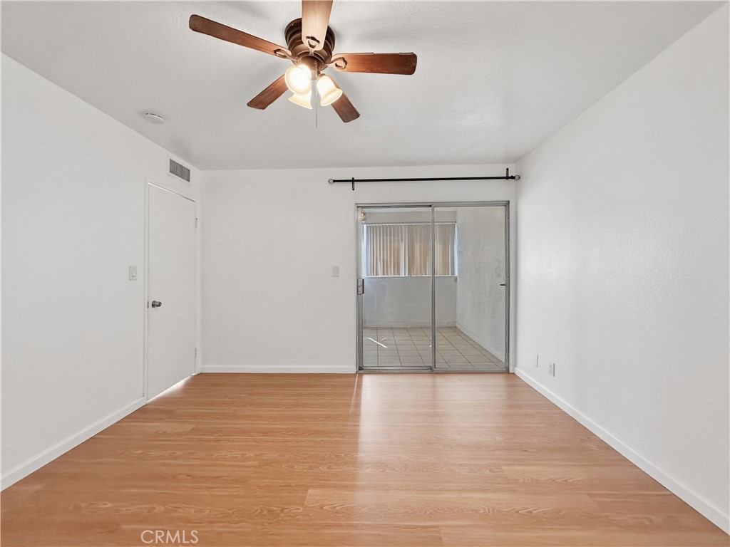 7033 Stewart And Gray Road Downey, CA 90241 - Photo 12 of 38