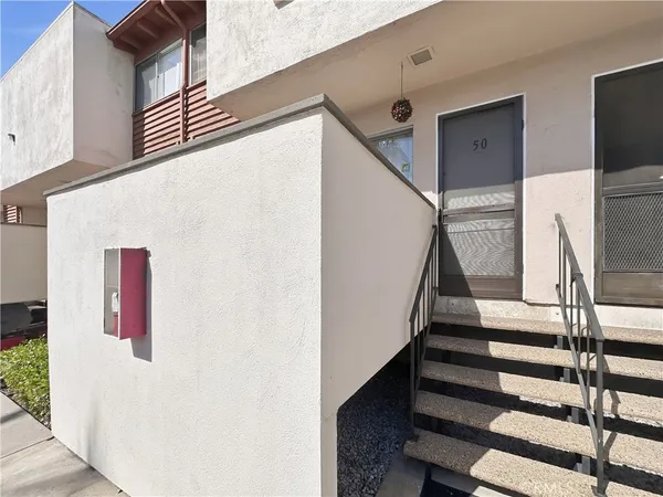 $429,000 | 7033 Stewart And Gray Road, Downey, CA 90241