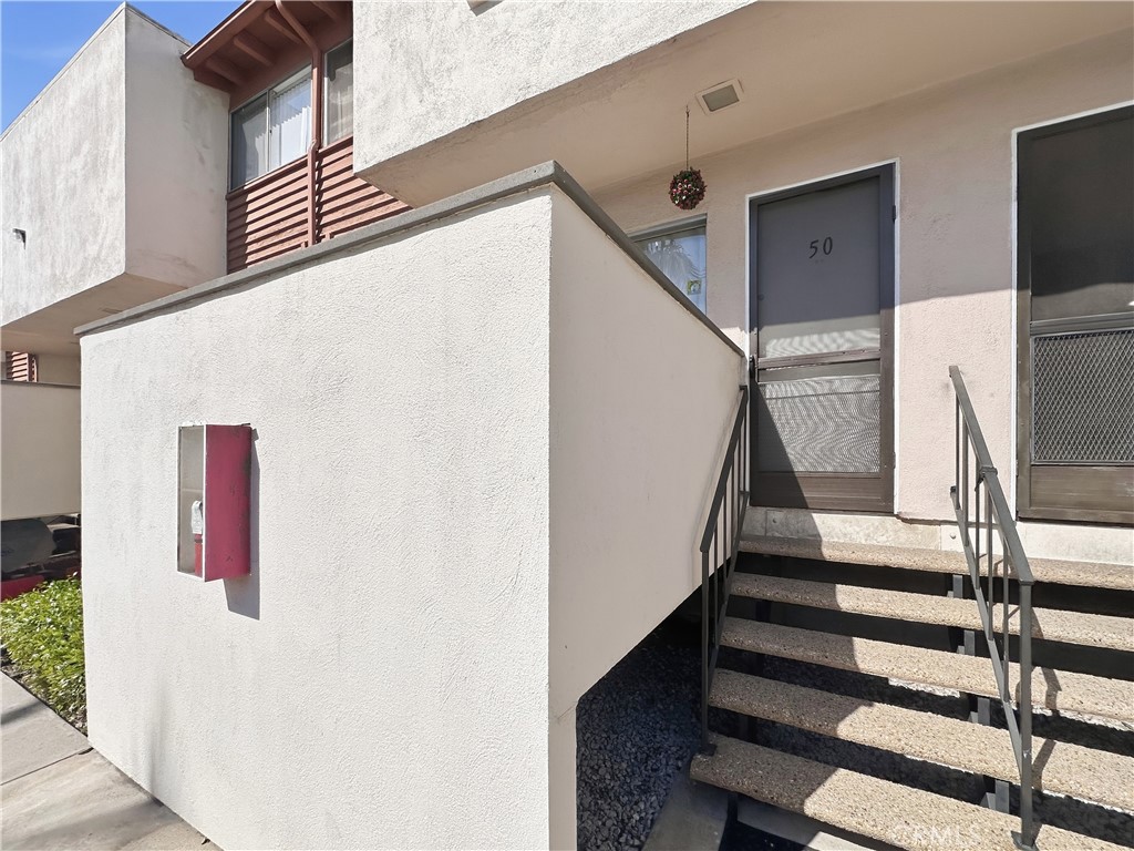 7033 Stewart And Gray Road Downey, CA 90241 - Photo 2 of 38