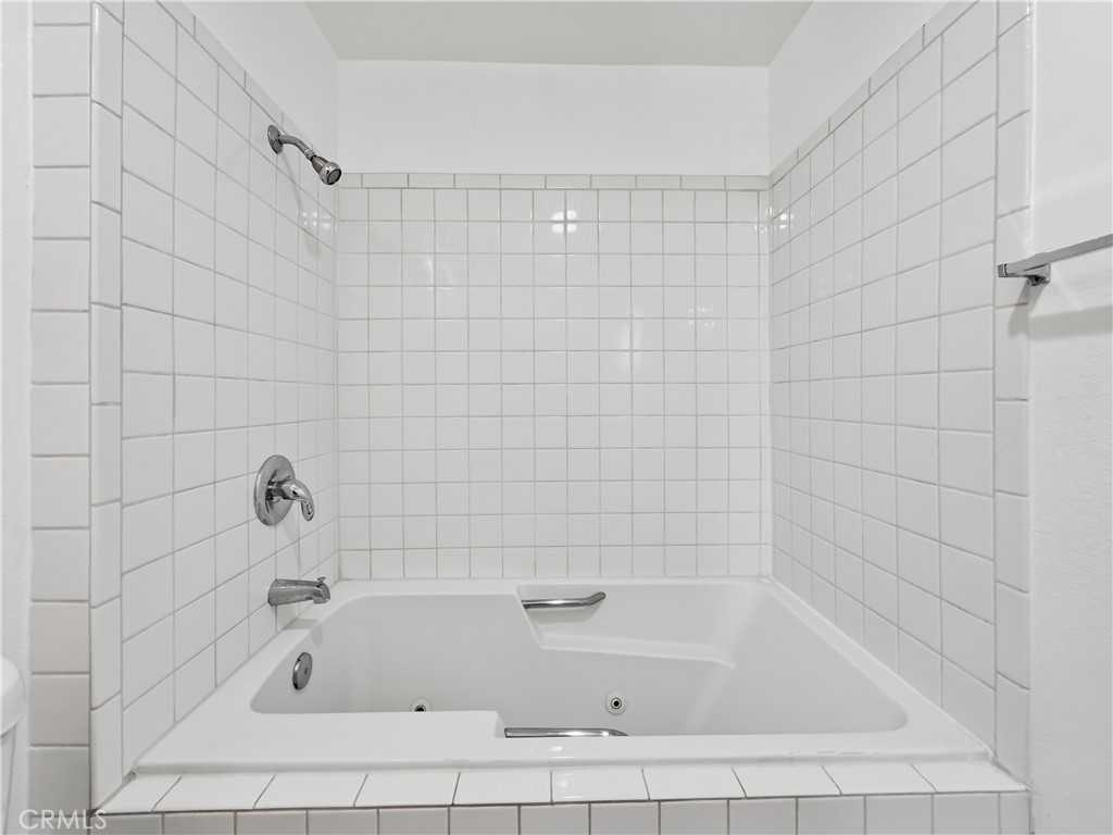 7033 Stewart And Gray Road Downey, CA 90241 - Photo 22 of 38 2nd Bath