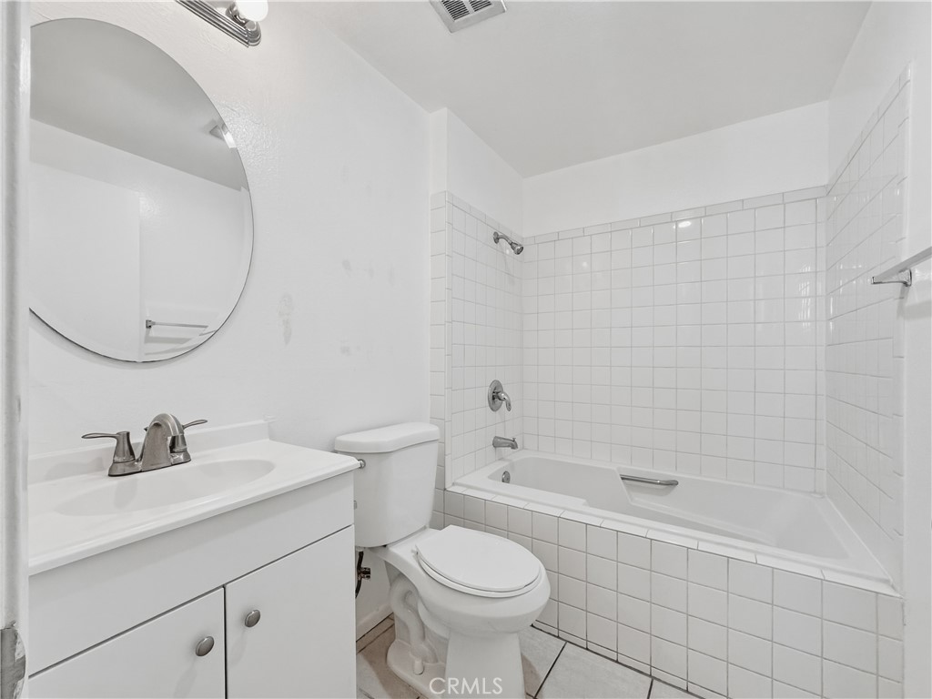 7033 Stewart And Gray Road Downey, CA 90241 - Photo 23 of 38