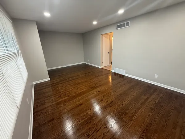 $244,900 | 494 Buffalo Avenue, Calumet City, IL 60409