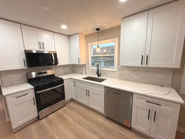 $244,900 | 494 Buffalo Avenue, Calumet City, IL 60409