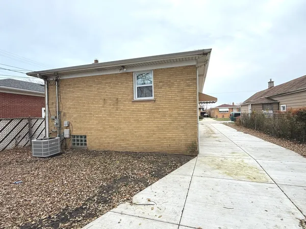 $244,900 | 494 Buffalo Avenue, Calumet City, IL 60409