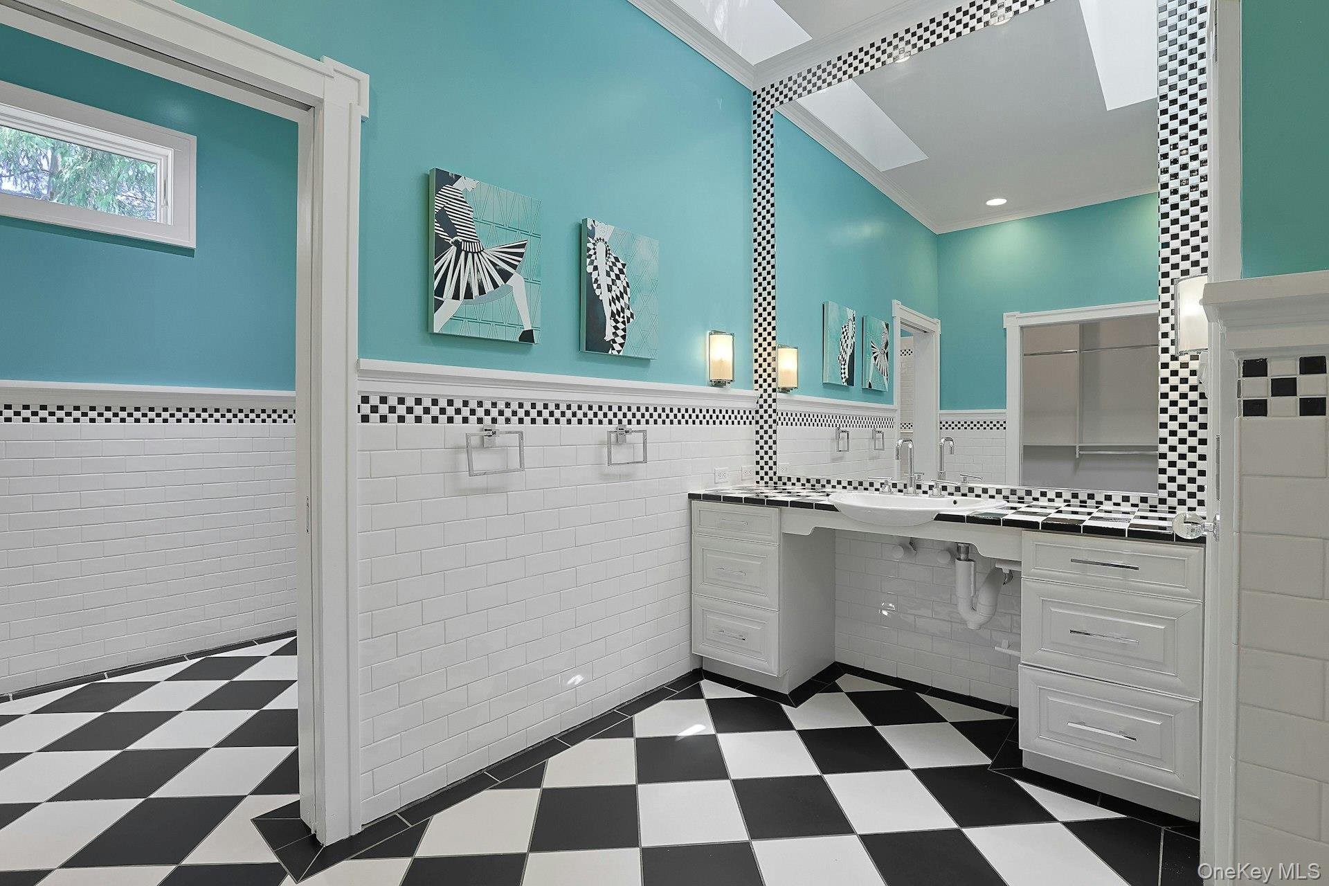 44 Ruth Drive New City, NY 10956 - Photo 20 of 40 Two room primary bathroom