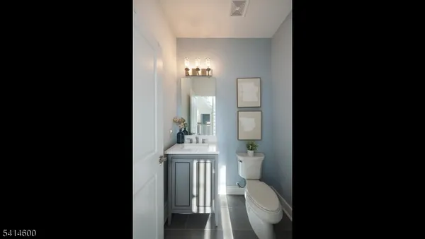 $924,900 | 8 Mikula Way, Florham Park, NJ 07932