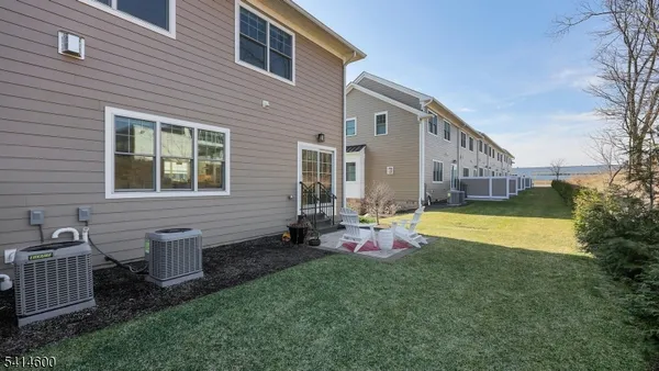 $924,900 | 8 Mikula Way, Florham Park, NJ 07932