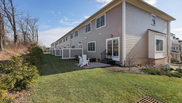 $924,900 | 8 Mikula Way, Florham Park, NJ 07932