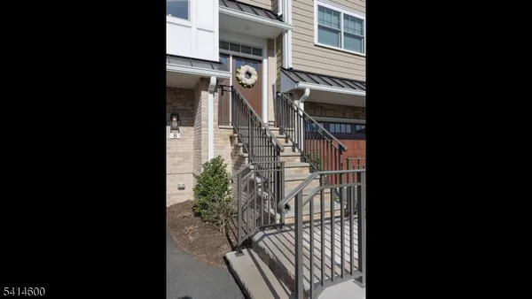 $924,900 | 8 Mikula Way, Florham Park, NJ 07932