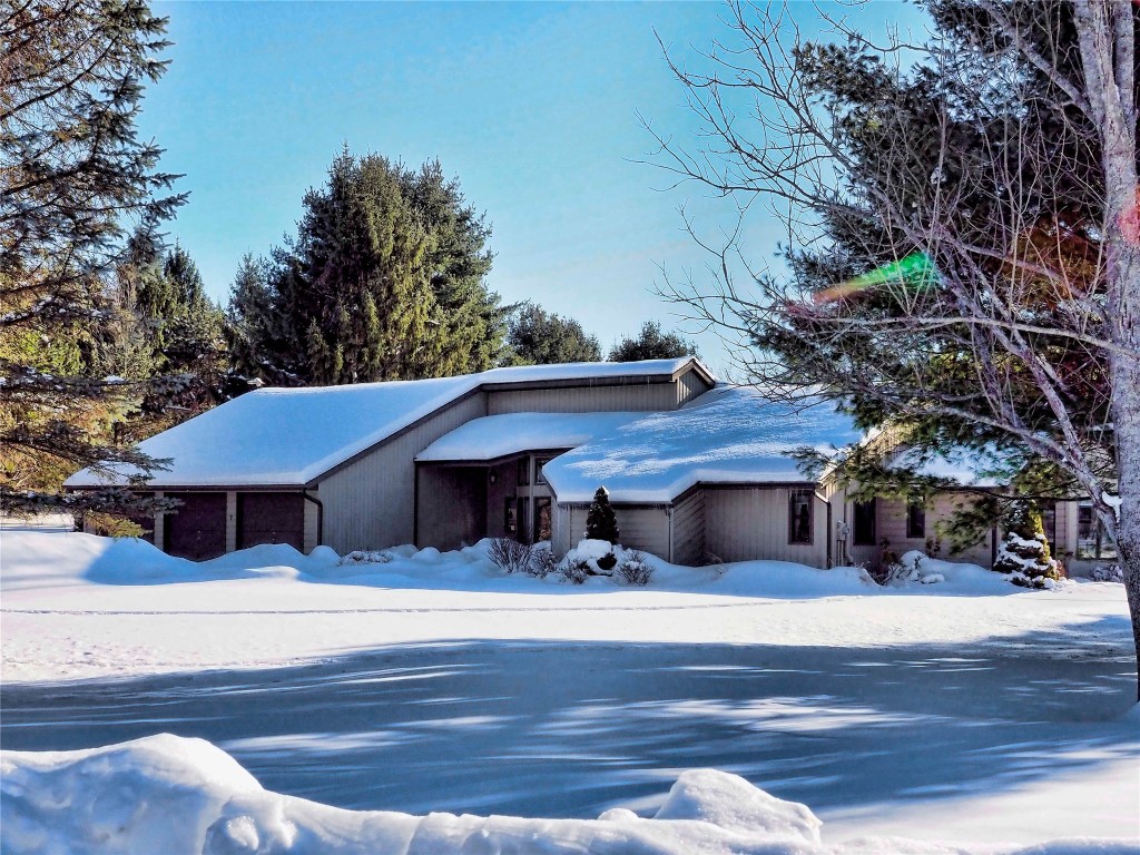 7 Andrews Road Vestal, NY 13850 - Photo 1 of 47 Gallery Image 1