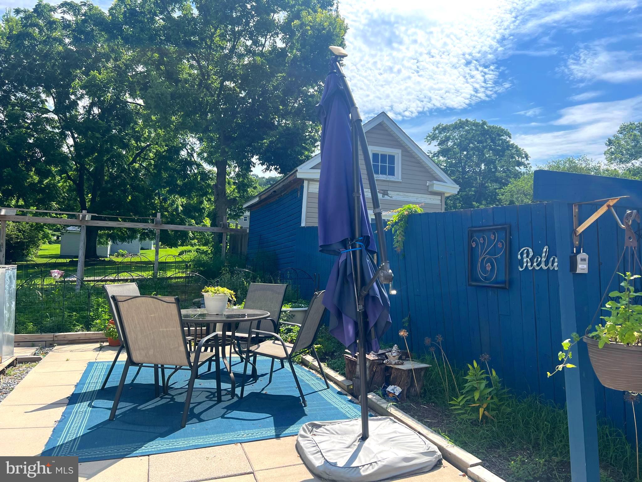 33 South Main Street Boonsboro, MD 21713 - Photo 34 of 34 a view of a chairs and table in patio with a fire pit