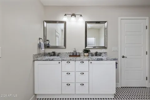 $2,050,000 | 4145 East Osborn Road, Phoenix, AZ 85018