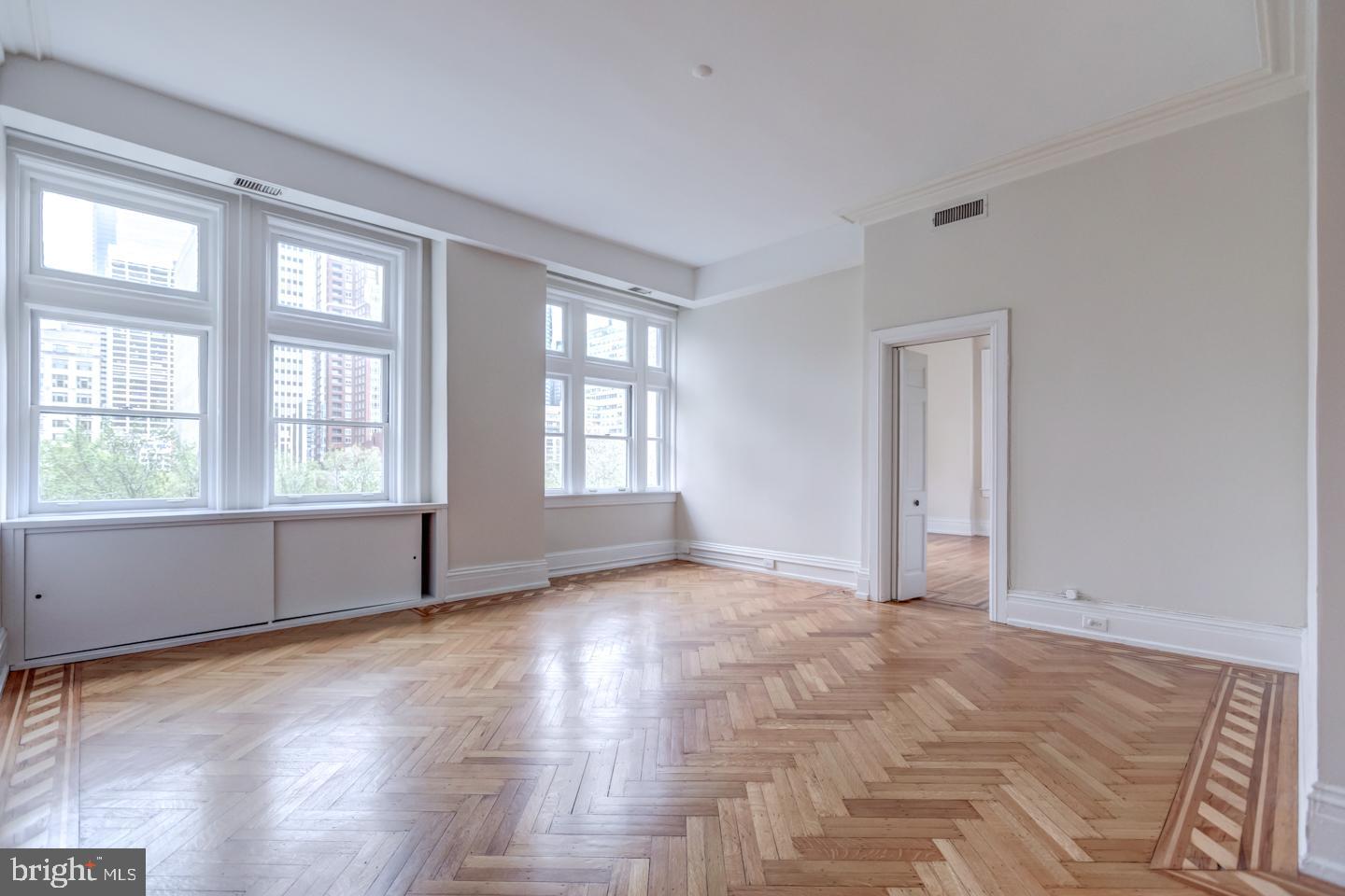 1830 Rittenhouse Square, Unit 7B Philadelphia, PA 19103 - Photo 3 of 22 Gallery Image 3