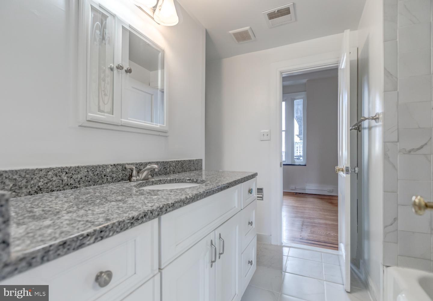 1830 Rittenhouse Square, Unit 7B Philadelphia, PA 19103 - Photo 8 of 22 Gallery Image 8