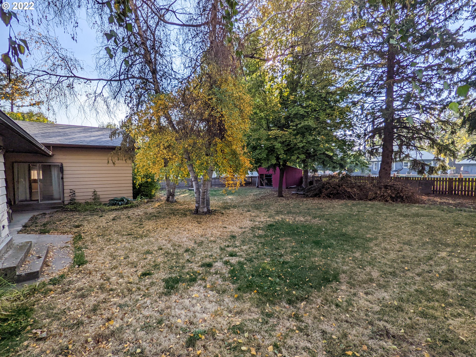 680 Ruckman Avenue Imbler, OR 97841 - Photo 19 of 24 a view of backyard of house with green space