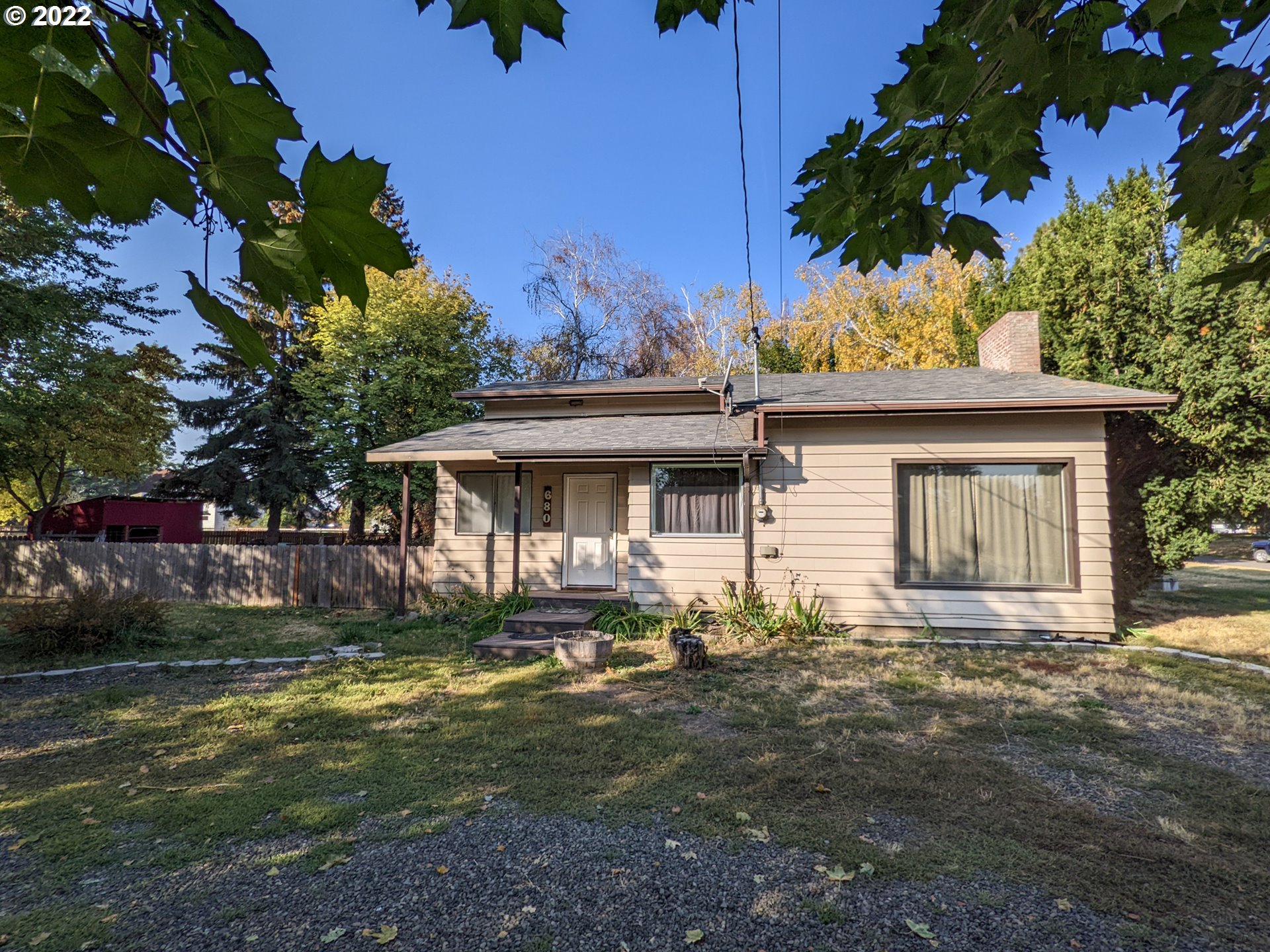 680 Ruckman Avenue Imbler, OR 97841 - Photo 23 of 24 a front view of a house with garden